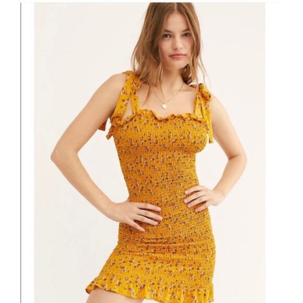 Free People shoulder tie smocked mini dress size M